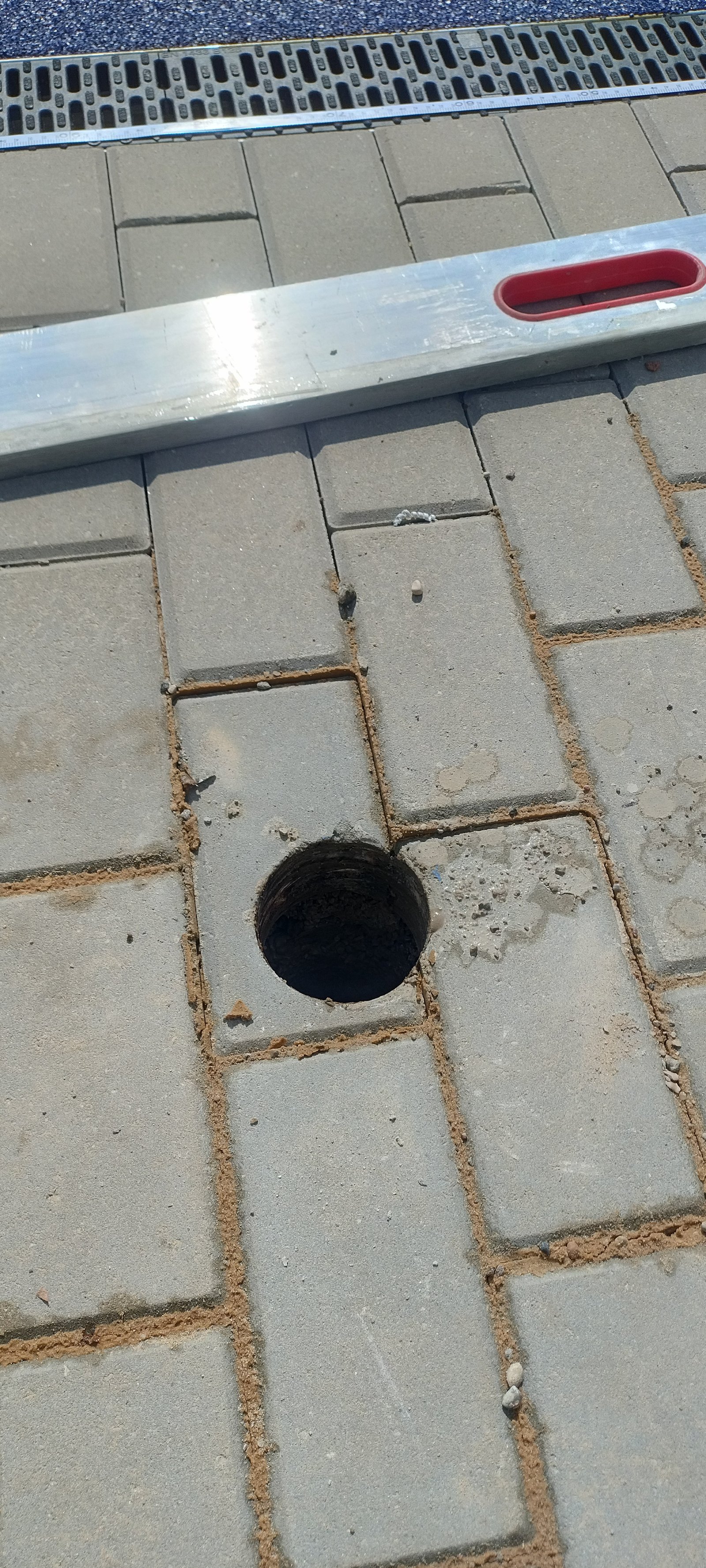 Ventilācijas caurumu urbšana - 3